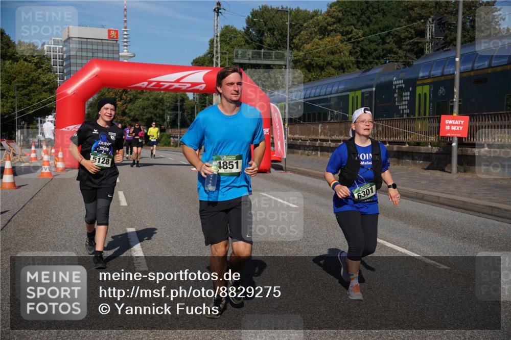 07.09.2025 - BARMER Alsterlauf Yannick Fuchs http://msf.ph/oto/8829275 07.09.2025 10:22:45 Laufen 5128, 4851, 6301 meine-sportfotos.de