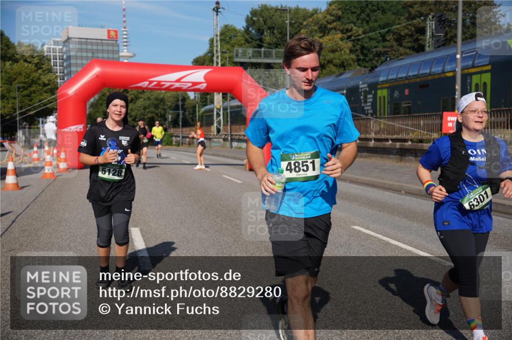 07.09.2025 - BARMER Alsterlauf Yannick Fuchs http://msf.ph/oto/8829280 07.09.2025 10:22:46 Laufen 5128, 136, 4851, 6301 meine-sportfotos.de
