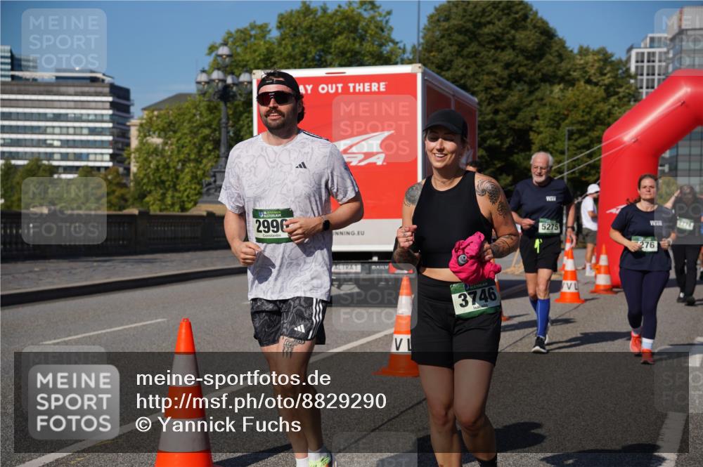 07.09.2025 - BARMER Alsterlauf Yannick Fuchs http://msf.ph/oto/8829290 07.09.2025 10:22:54 Laufen 136, 2996, 5275, 276, 3746, 2771 meine-sportfotos.de