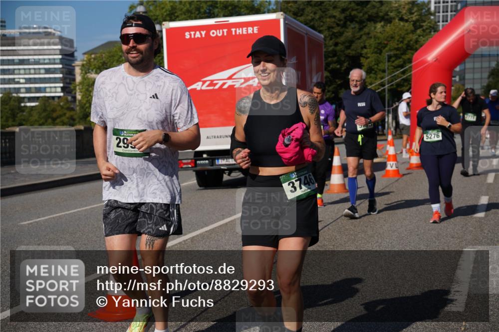 07.09.2025 - BARMER Alsterlauf Yannick Fuchs http://msf.ph/oto/8829293 07.09.2025 10:22:55 Laufen 36, 29, 3746, 5276, 2771 meine-sportfotos.de
