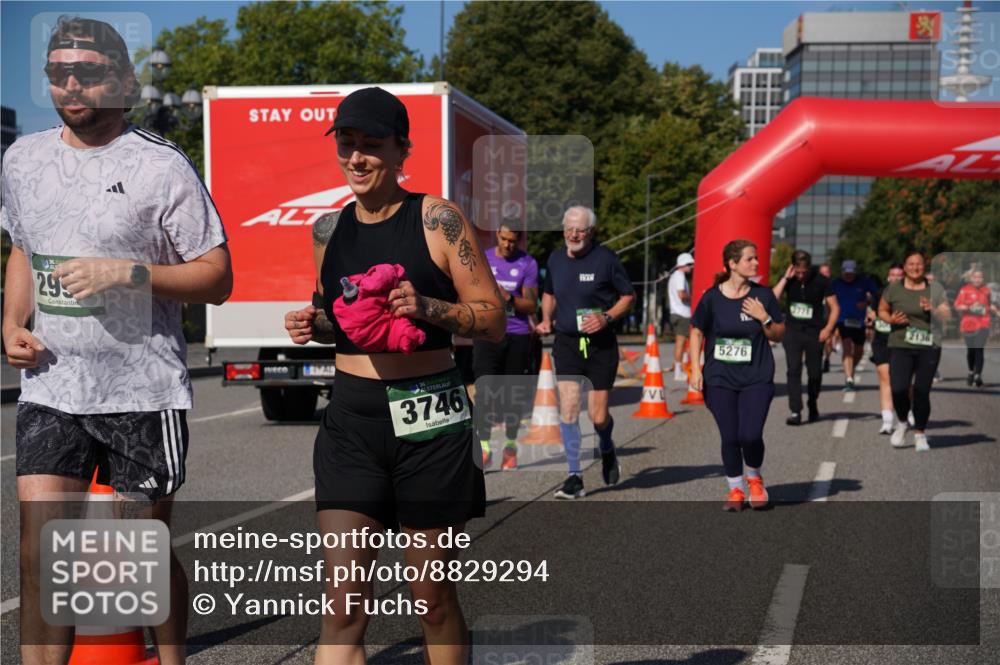 07.09.2025 - BARMER Alsterlauf Yannick Fuchs http://msf.ph/oto/8829294 07.09.2025 10:22:55 Laufen 29, 36, 3746, 5276, 2136 meine-sportfotos.de