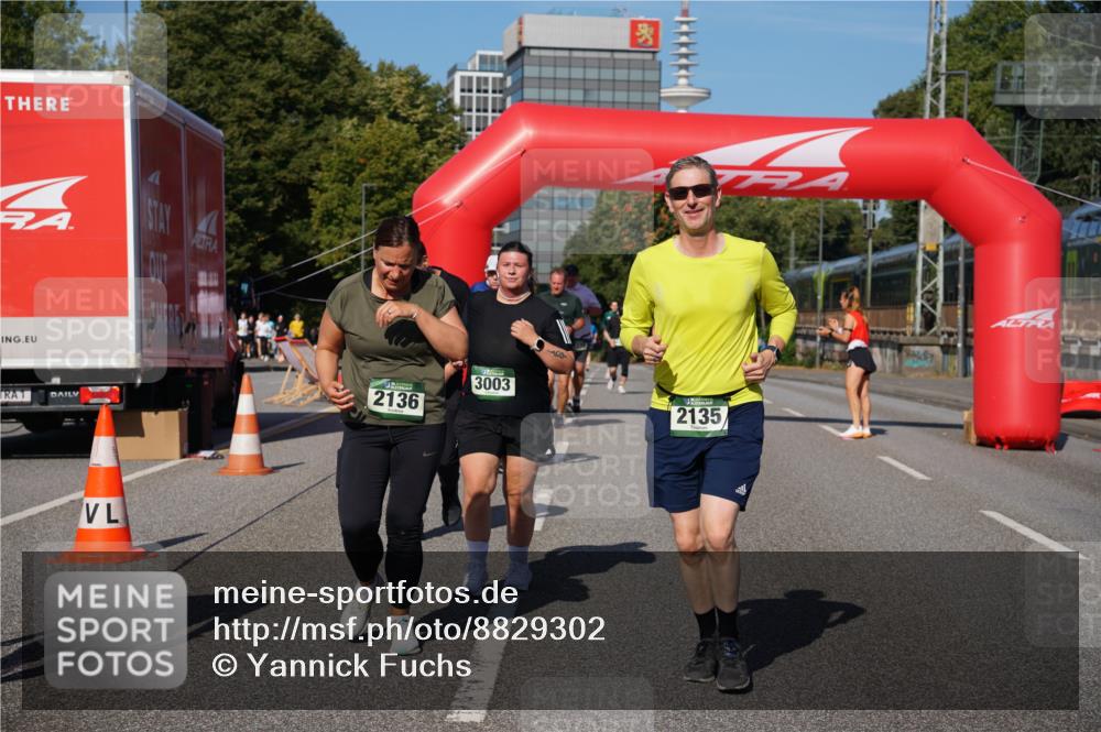 07.09.2025 - BARMER Alsterlauf Yannick Fuchs http://msf.ph/oto/8829302 07.09.2025 10:22:59 Laufen 2136, 3003, 1834, 2135 meine-sportfotos.de