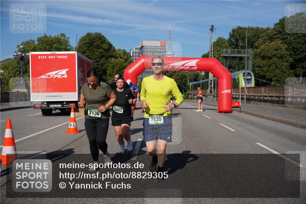 07.09.2025 - BARMER Alsterlauf Yannick Fuchs http://msf.ph/oto/8829305 07.09.2025 10:23:00 Laufen 2136, 3003, 2135 meine-sportfotos.de