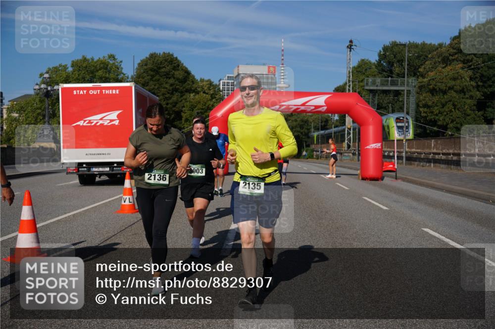 07.09.2025 - BARMER Alsterlauf Yannick Fuchs http://msf.ph/oto/8829307 07.09.2025 10:23:01 Laufen 2136, 3003, 2135 meine-sportfotos.de