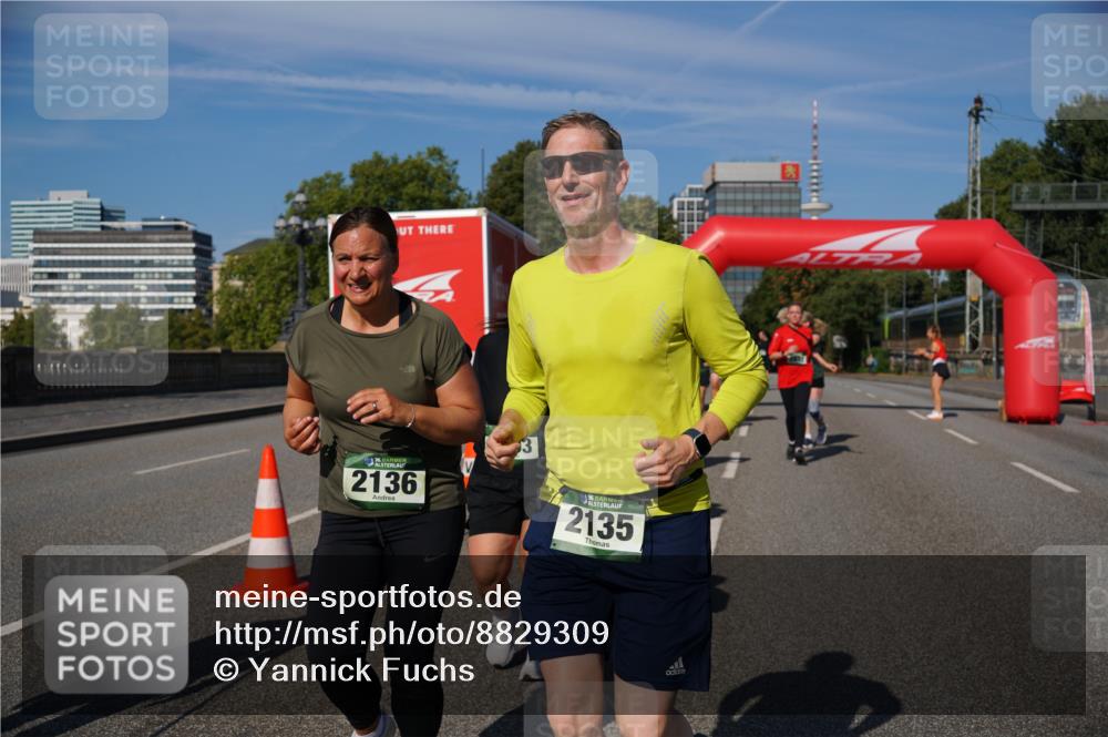 07.09.2025 - BARMER Alsterlauf Yannick Fuchs http://msf.ph/oto/8829309 07.09.2025 10:23:01 Laufen 36, 2136, 3, 136, 2135 meine-sportfotos.de