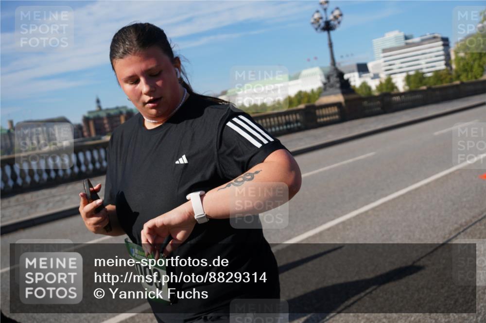 07.09.2025 - BARMER Alsterlauf Yannick Fuchs http://msf.ph/oto/8829314 07.09.2025 10:23:03 Laufen 003 meine-sportfotos.de
