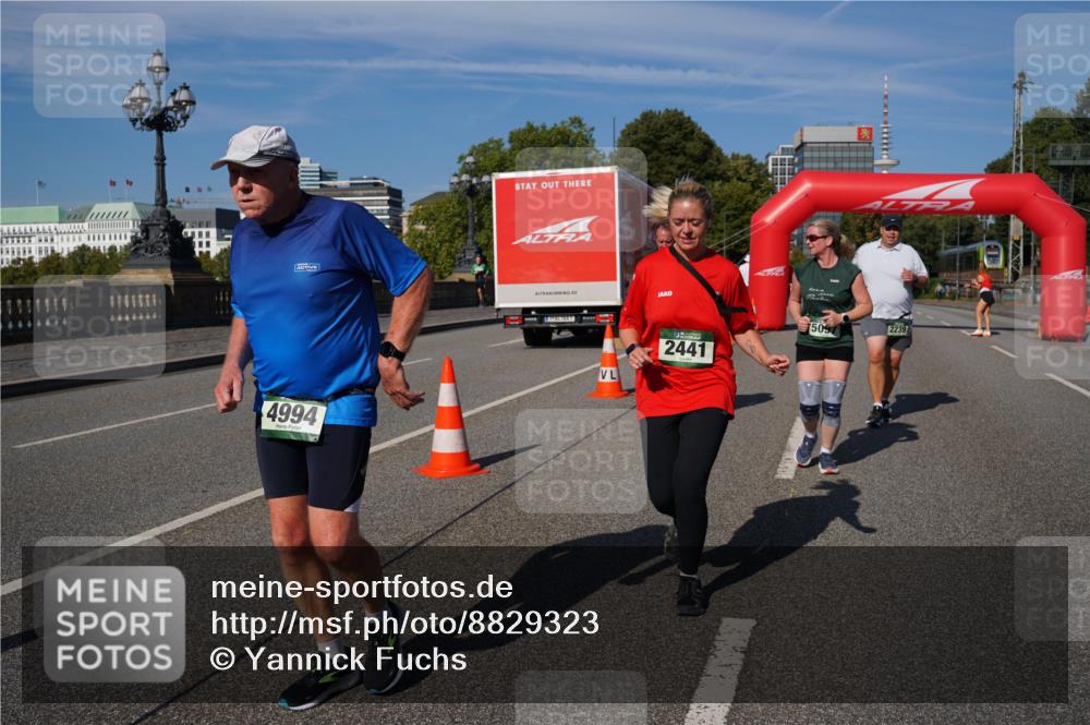 07.09.2025 - BARMER Alsterlauf Yannick Fuchs http://msf.ph/oto/8829323 07.09.2025 10:23:06 Laufen 4994, 2441, 509, 2239 meine-sportfotos.de