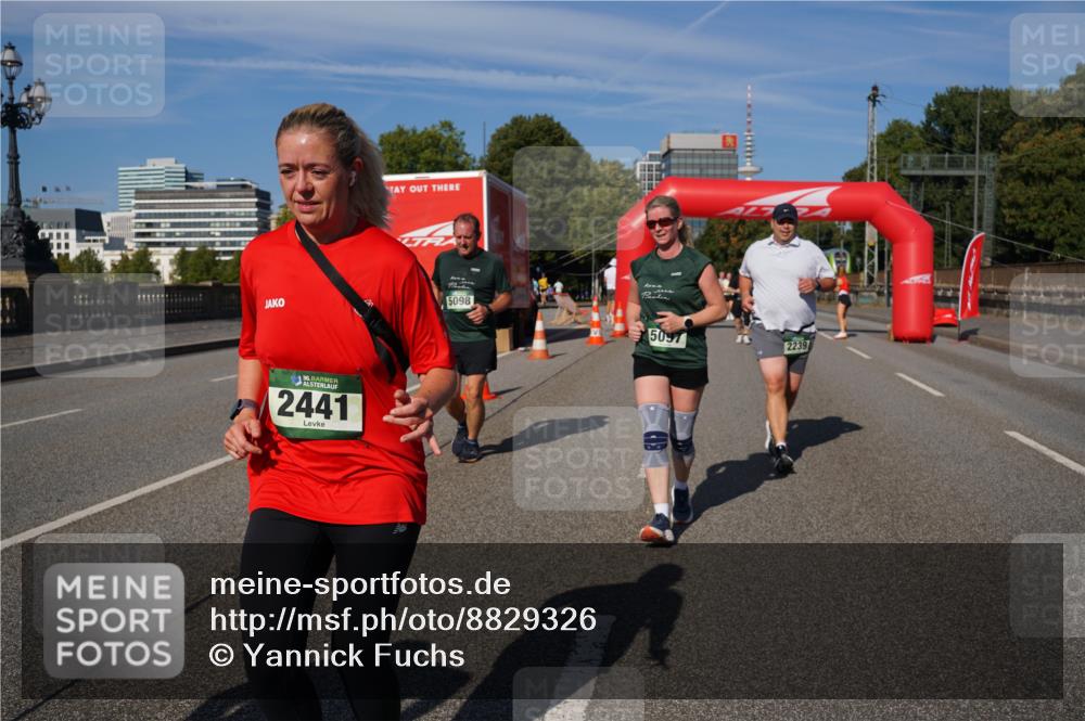 07.09.2025 - BARMER Alsterlauf Yannick Fuchs http://msf.ph/oto/8829326 07.09.2025 10:23:07 Laufen 36, 2441, 5098, 5097, 2239 meine-sportfotos.de