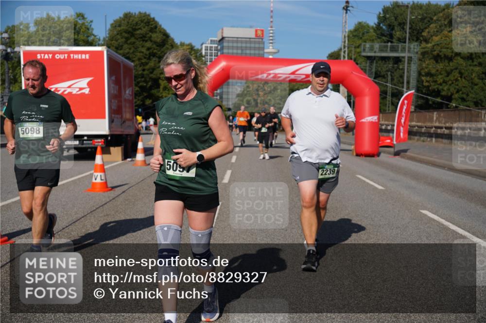 07.09.2025 - BARMER Alsterlauf Yannick Fuchs http://msf.ph/oto/8829327 07.09.2025 10:23:08 Laufen 5098, 509, 2239 meine-sportfotos.de