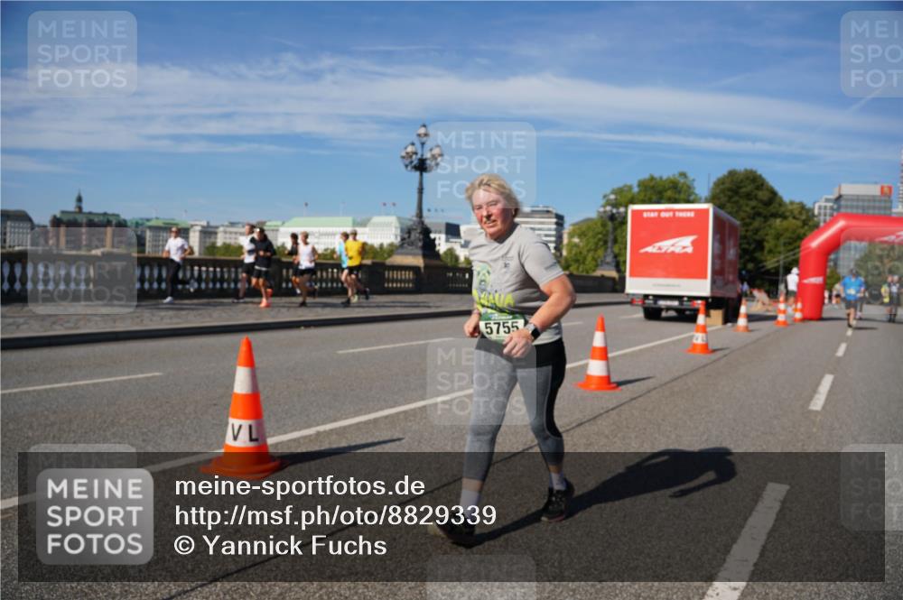 07.09.2025 - BARMER Alsterlauf Yannick Fuchs http://msf.ph/oto/8829339 07.09.2025 10:23:23 Laufen 5755 meine-sportfotos.de