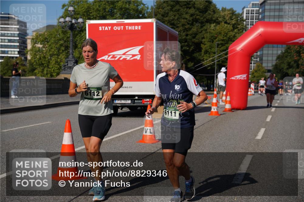 07.09.2025 - BARMER Alsterlauf Yannick Fuchs http://msf.ph/oto/8829346 07.09.2025 10:23:41 Laufen 6112, 6111 meine-sportfotos.de