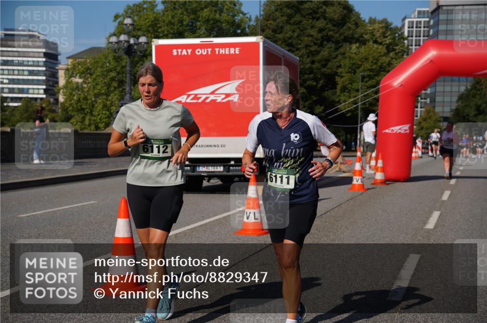 07.09.2025 - BARMER Alsterlauf Yannick Fuchs http://msf.ph/oto/8829347 07.09.2025 10:23:41 Laufen 36, 6112, 6111 meine-sportfotos.de