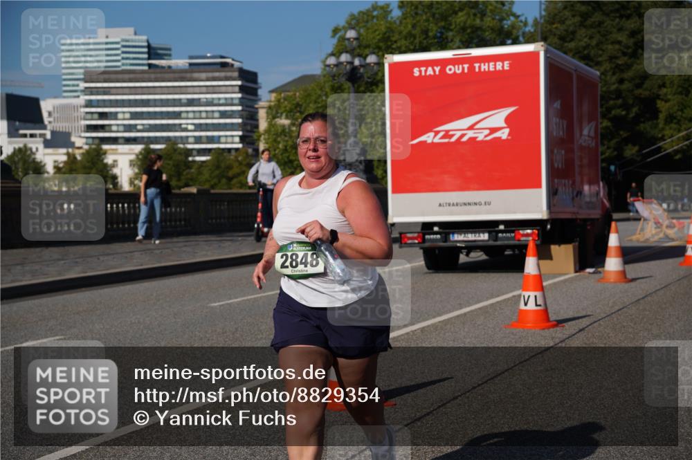 07.09.2025 - BARMER Alsterlauf Yannick Fuchs http://msf.ph/oto/8829354 07.09.2025 10:23:51 Laufen 2848 meine-sportfotos.de