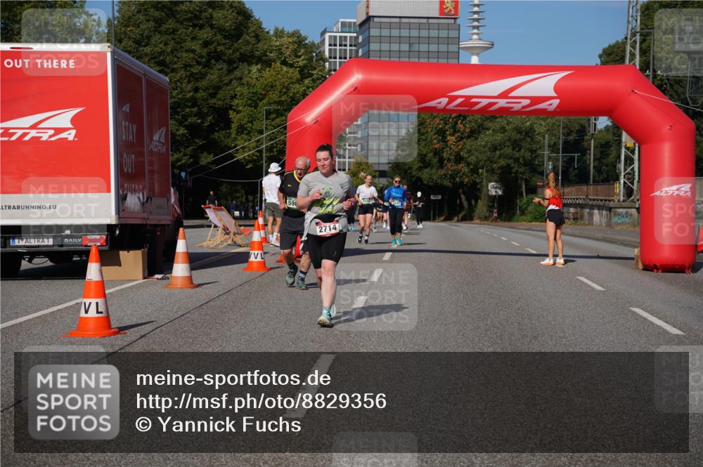 07.09.2025 - BARMER Alsterlauf Yannick Fuchs http://msf.ph/oto/8829356 07.09.2025 10:23:52 Laufen 59, 2714 meine-sportfotos.de