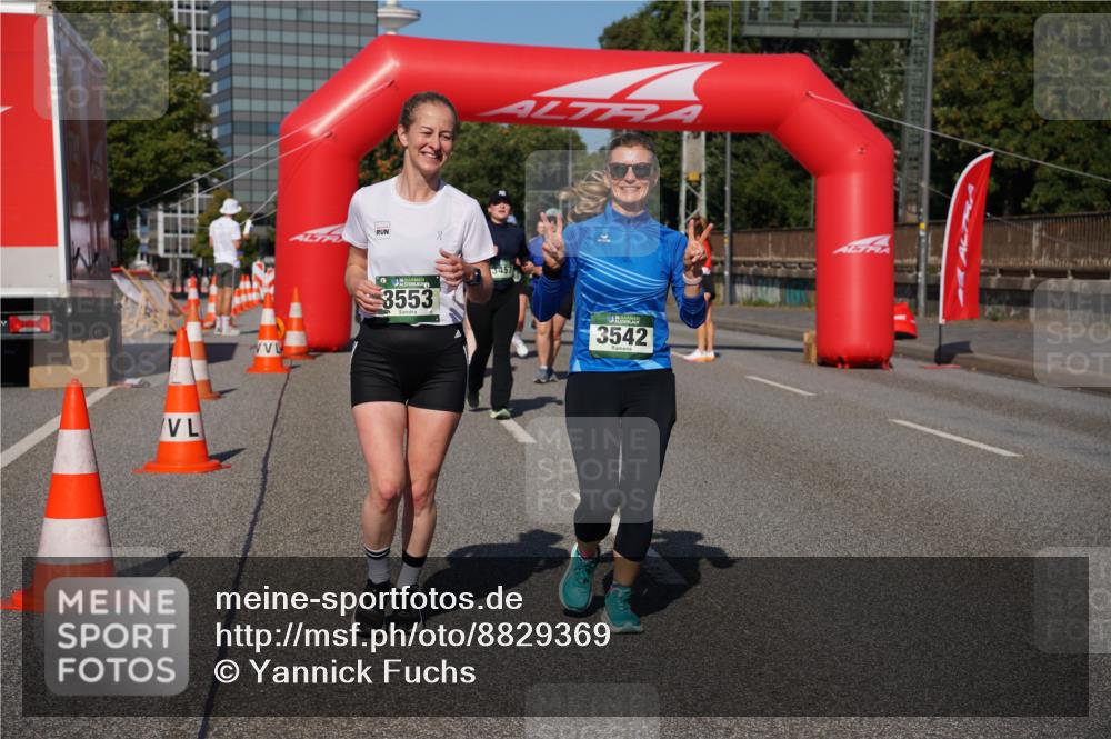 07.09.2025 - BARMER Alsterlauf Yannick Fuchs http://msf.ph/oto/8829369 07.09.2025 10:24:05 Laufen 0, 3553, 3457, 3542 meine-sportfotos.de