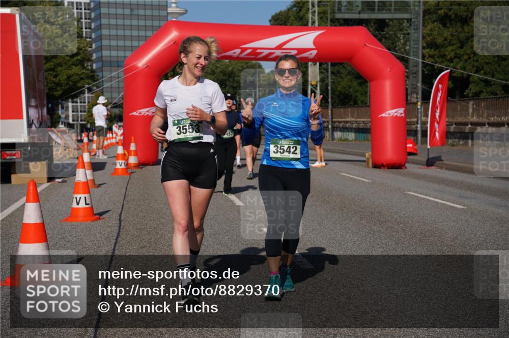 07.09.2025 - BARMER Alsterlauf Yannick Fuchs http://msf.ph/oto/8829370 07.09.2025 10:24:05 Laufen 3553, 457, 3542 meine-sportfotos.de