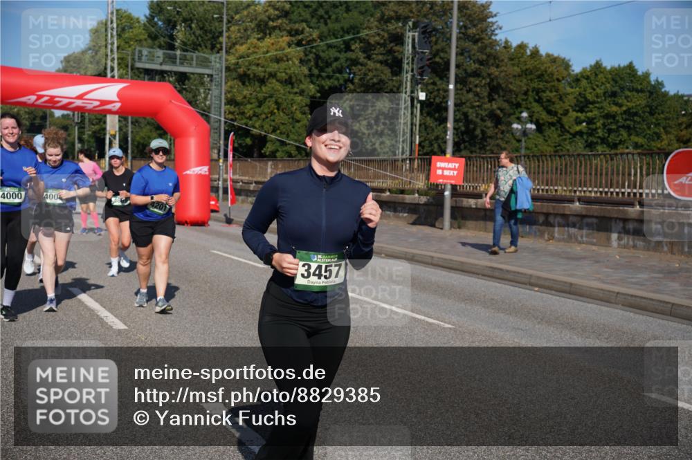07.09.2025 - BARMER Alsterlauf Yannick Fuchs http://msf.ph/oto/8829385 07.09.2025 10:24:10 Laufen 4000, 400, 4201, 3457 meine-sportfotos.de