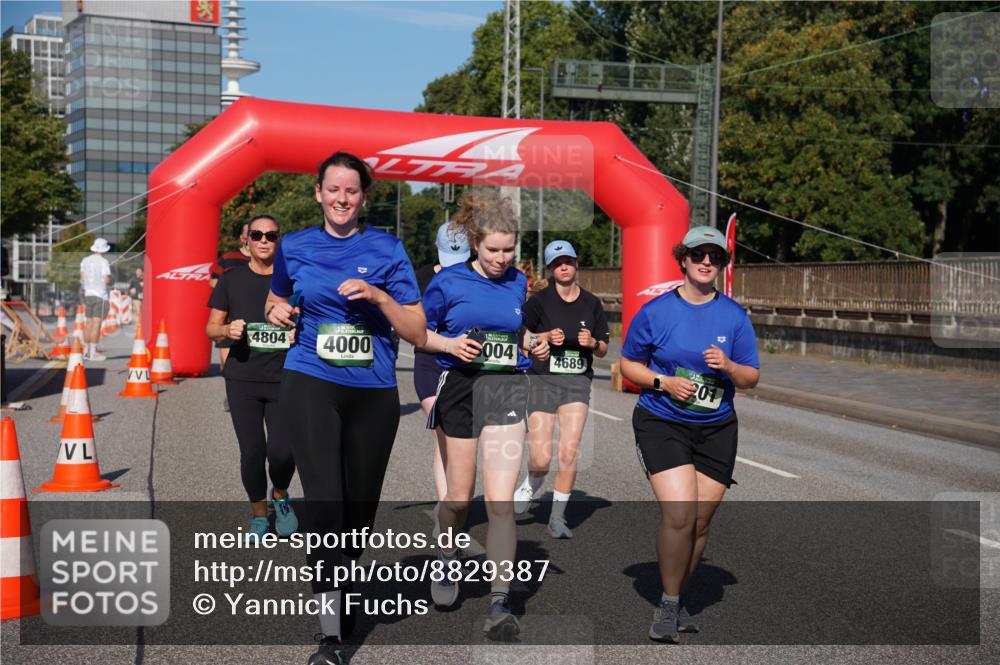 07.09.2025 - BARMER Alsterlauf Yannick Fuchs http://msf.ph/oto/8829387 07.09.2025 10:24:12 Laufen 4804, 4000, 004, 4689, 201 meine-sportfotos.de