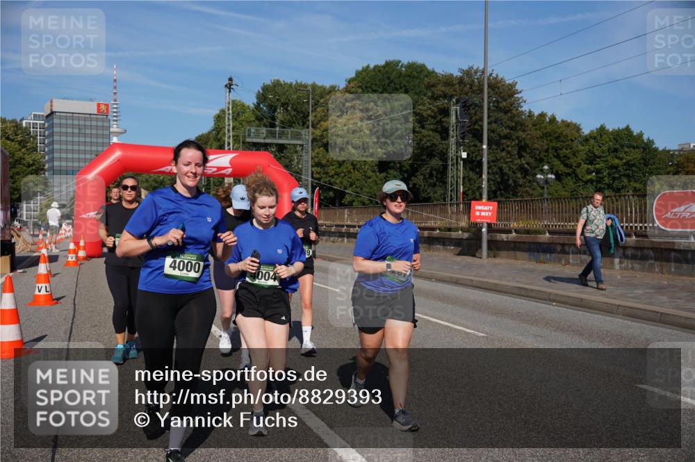 07.09.2025 - BARMER Alsterlauf Yannick Fuchs http://msf.ph/oto/8829393 07.09.2025 10:24:13 Laufen 4000, 4004, 9 meine-sportfotos.de