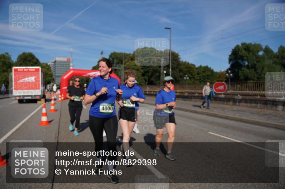 07.09.2025 - BARMER Alsterlauf Yannick Fuchs http://msf.ph/oto/8829398 07.09.2025 10:24:13 Laufen 4000 meine-sportfotos.de
