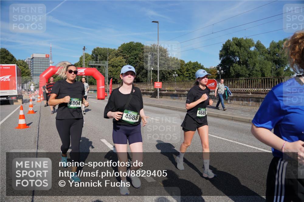 07.09.2025 - BARMER Alsterlauf Yannick Fuchs http://msf.ph/oto/8829405 07.09.2025 10:24:15 Laufen 4804, 4688, 4689 meine-sportfotos.de