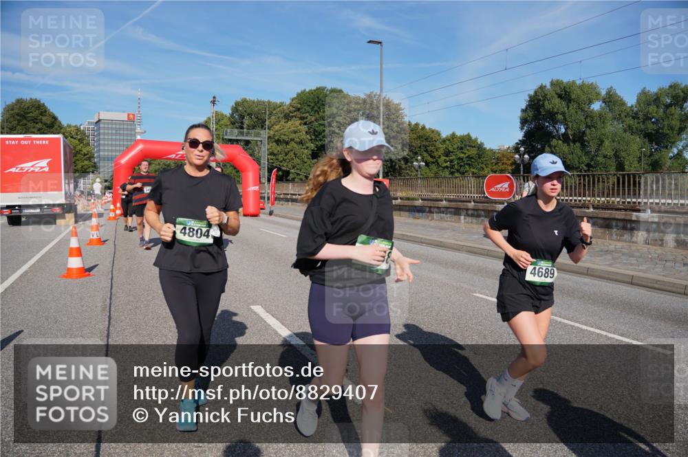 07.09.2025 - BARMER Alsterlauf Yannick Fuchs http://msf.ph/oto/8829407 07.09.2025 10:24:15 Laufen 4804, 4689 meine-sportfotos.de