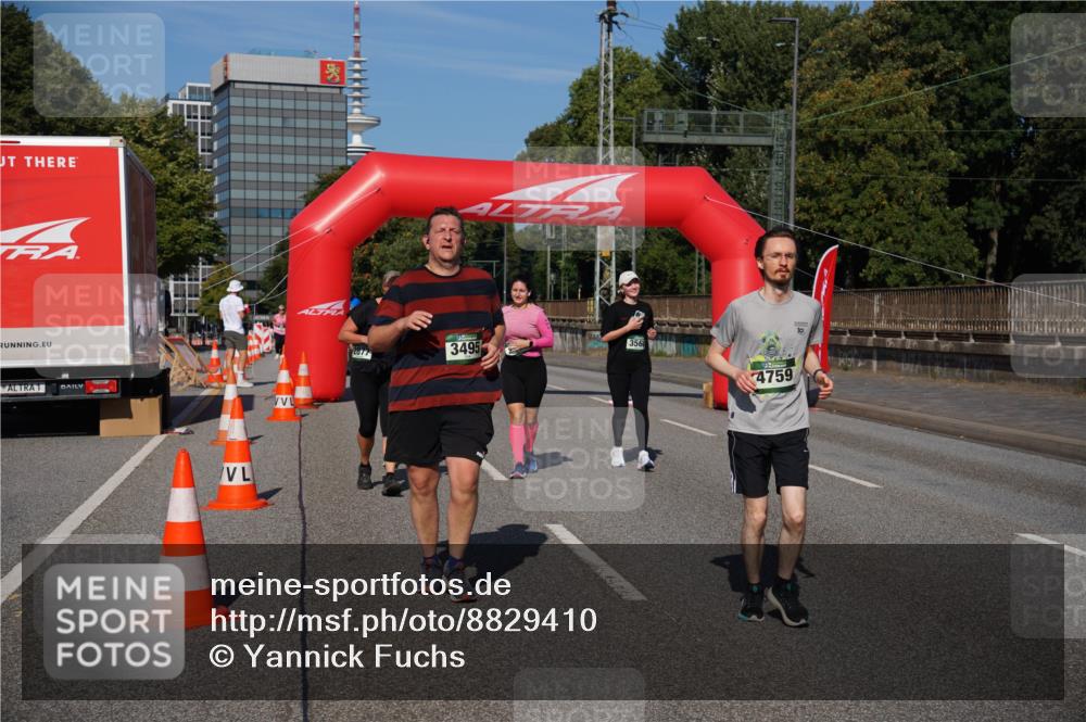 07.09.2025 - BARMER Alsterlauf Yannick Fuchs http://msf.ph/oto/8829410 07.09.2025 10:24:16 Laufen 3495, 356, 4759 meine-sportfotos.de
