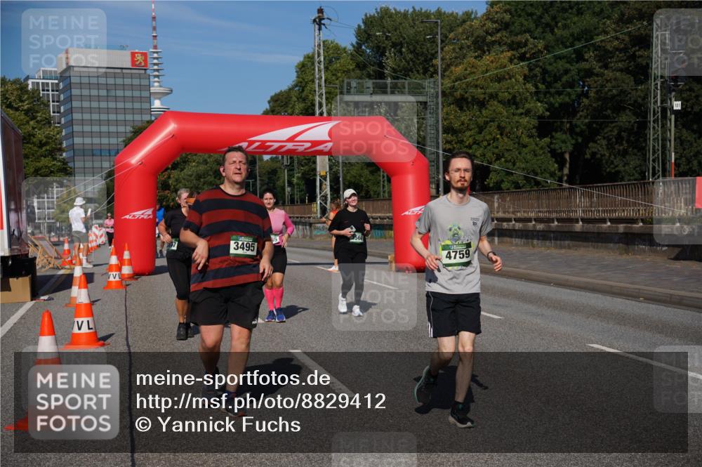 07.09.2025 - BARMER Alsterlauf Yannick Fuchs http://msf.ph/oto/8829412 07.09.2025 10:24:17 Laufen 3495, 4759, 101 meine-sportfotos.de