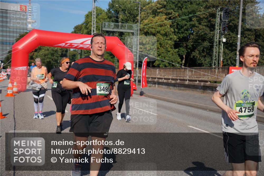 07.09.2025 - BARMER Alsterlauf Yannick Fuchs http://msf.ph/oto/8829413 07.09.2025 10:24:18 Laufen 59, 2486, 877, 36, 3495, 3567, 36, 4759, 10 meine-sportfotos.de