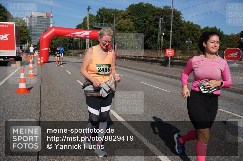 07.09.2025 - BARMER Alsterlauf Yannick Fuchs http://msf.ph/oto/8829419 07.09.2025 10:24:23 Laufen 6, 2486 meine-sportfotos.de