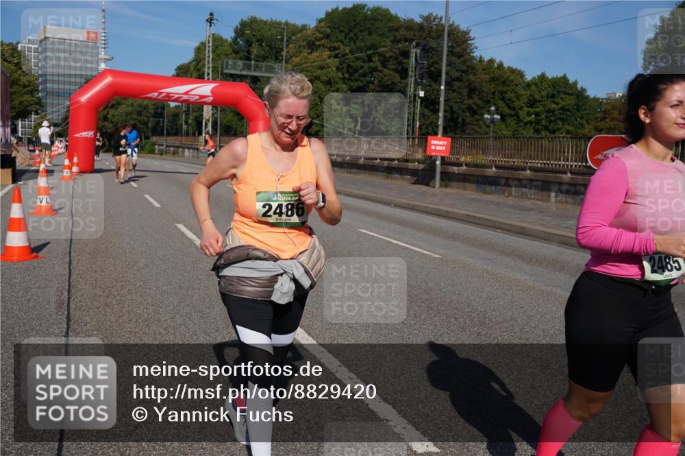 07.09.2025 - BARMER Alsterlauf Yannick Fuchs http://msf.ph/oto/8829420 07.09.2025 10:24:23 Laufen 36, 2486, 2485 meine-sportfotos.de