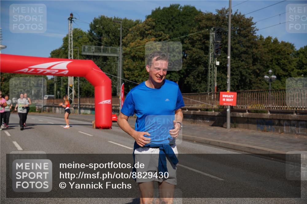 07.09.2025 - BARMER Alsterlauf Yannick Fuchs http://msf.ph/oto/8829430 07.09.2025 10:24:32 Laufen  meine-sportfotos.de
