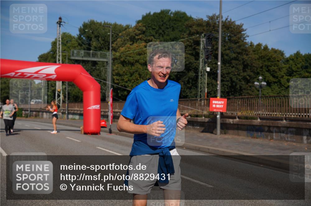 07.09.2025 - BARMER Alsterlauf Yannick Fuchs http://msf.ph/oto/8829431 07.09.2025 10:24:32 Laufen  meine-sportfotos.de
