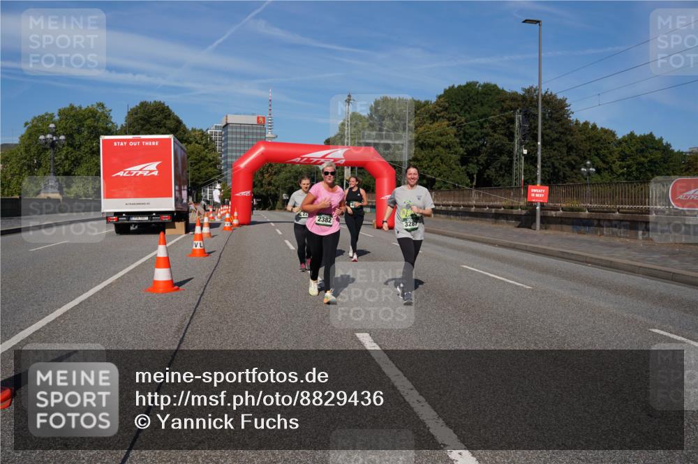 07.09.2025 - BARMER Alsterlauf Yannick Fuchs http://msf.ph/oto/8829436 07.09.2025 10:24:39 Laufen 22, 2382 meine-sportfotos.de