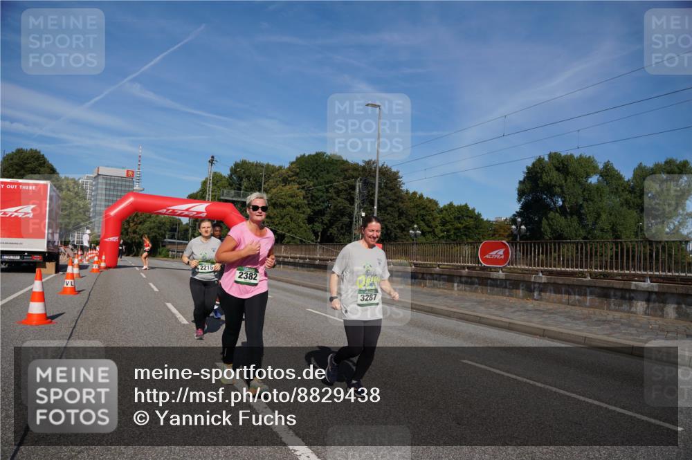 07.09.2025 - BARMER Alsterlauf Yannick Fuchs http://msf.ph/oto/8829438 07.09.2025 10:24:41 Laufen 2, 2215, 2382, 3287 meine-sportfotos.de