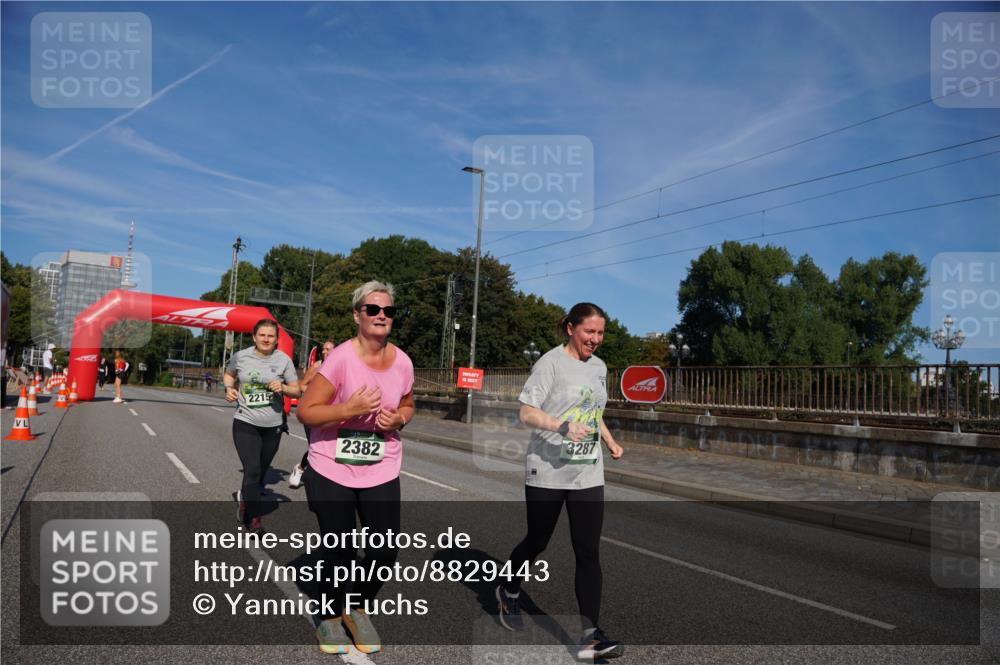 07.09.2025 - BARMER Alsterlauf Yannick Fuchs http://msf.ph/oto/8829443 07.09.2025 10:24:41 Laufen 2215, 2382, 3287 meine-sportfotos.de