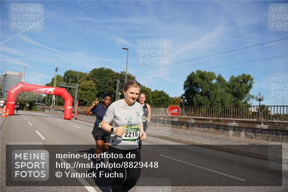 07.09.2025 - BARMER Alsterlauf Yannick Fuchs http://msf.ph/oto/8829448 07.09.2025 10:24:43 Laufen 2215, 10, 584 meine-sportfotos.de