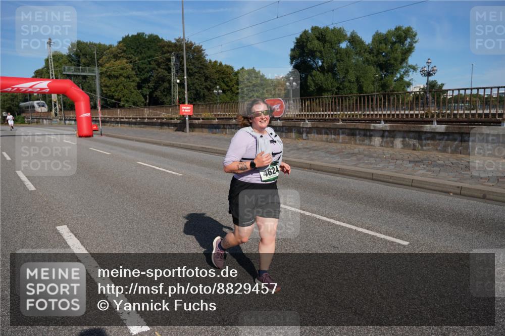 07.09.2025 - BARMER Alsterlauf Yannick Fuchs http://msf.ph/oto/8829457 07.09.2025 10:25:51 Laufen 4624 meine-sportfotos.de