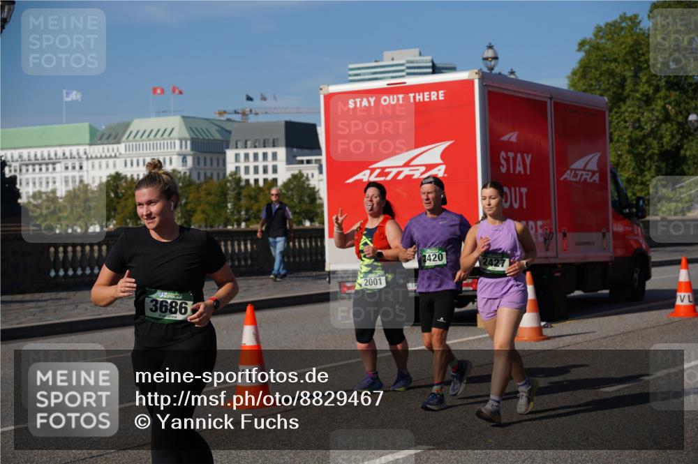 07.09.2025 - BARMER Alsterlauf Yannick Fuchs http://msf.ph/oto/8829467 07.09.2025 10:26:38 Laufen 3686, 55, 189, 2001, 2420, 2427 meine-sportfotos.de