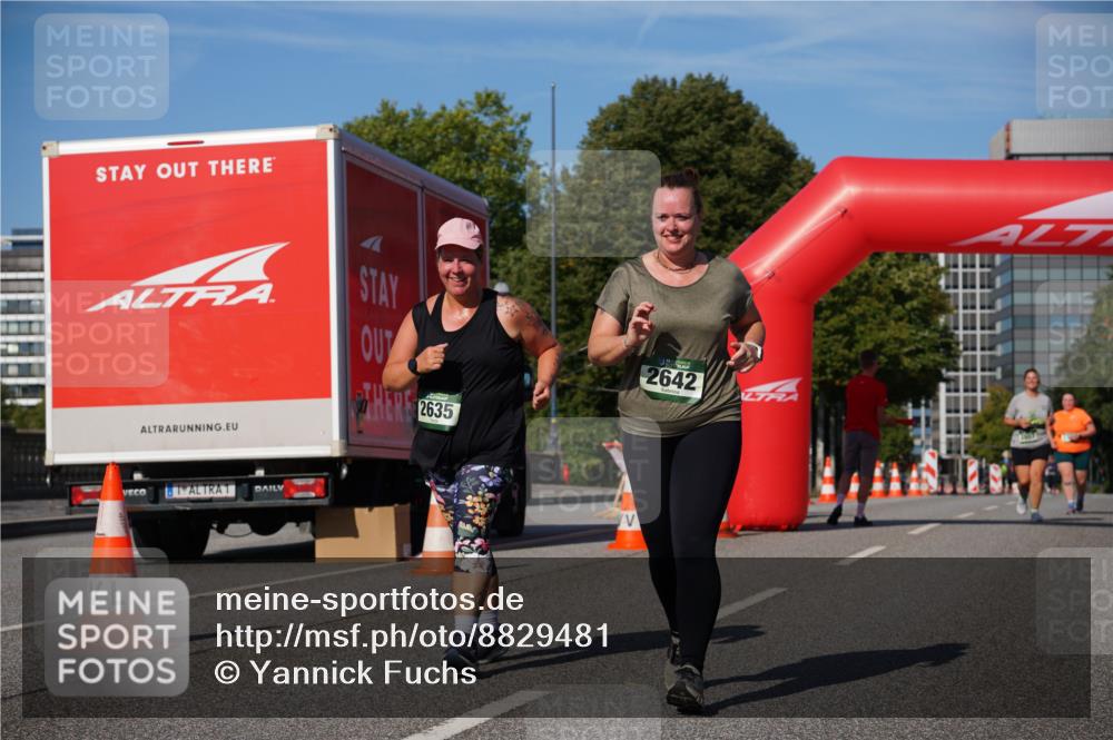 07.09.2025 - BARMER Alsterlauf Yannick Fuchs http://msf.ph/oto/8829481 07.09.2025 10:26:51 Laufen 2635, 2642 meine-sportfotos.de