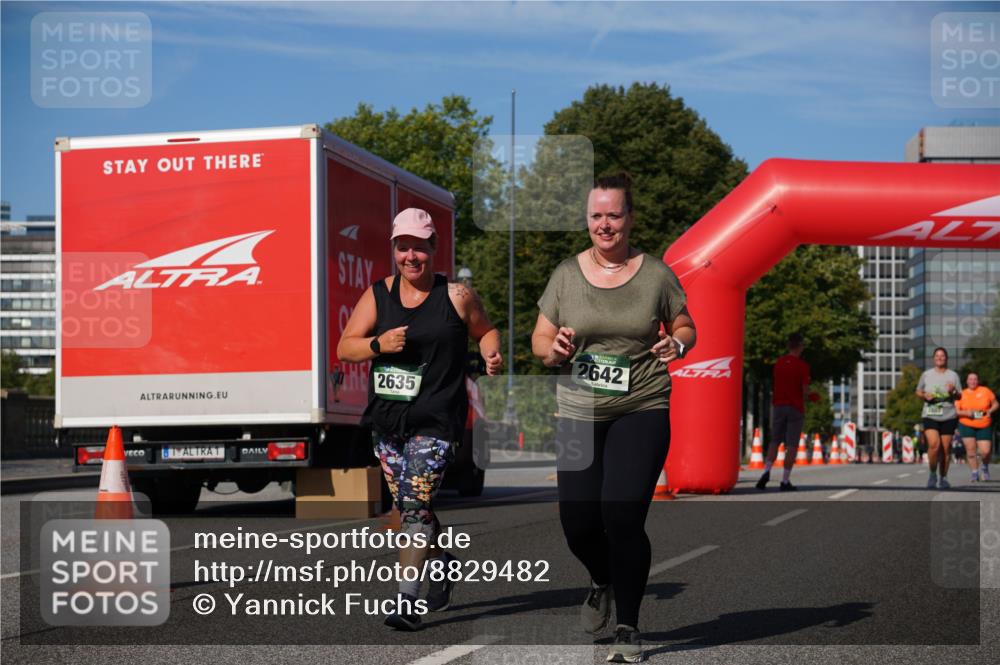 07.09.2025 - BARMER Alsterlauf Yannick Fuchs http://msf.ph/oto/8829482 07.09.2025 10:26:51 Laufen 2635, 2642 meine-sportfotos.de
