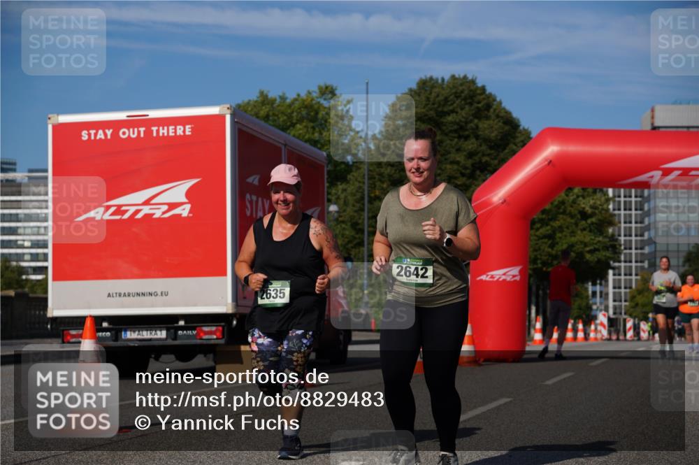 07.09.2025 - BARMER Alsterlauf Yannick Fuchs http://msf.ph/oto/8829483 07.09.2025 10:26:51 Laufen 2635, 2642 meine-sportfotos.de