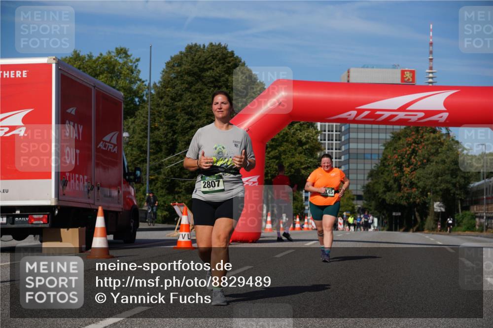 07.09.2025 - BARMER Alsterlauf Yannick Fuchs http://msf.ph/oto/8829489 07.09.2025 10:26:59 Laufen 2807, 1, 10, 445 meine-sportfotos.de