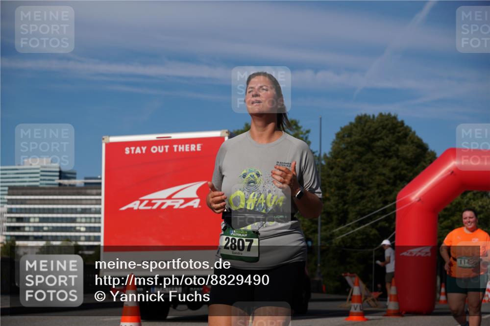 07.09.2025 - BARMER Alsterlauf Yannick Fuchs http://msf.ph/oto/8829490 07.09.2025 10:27:01 Laufen 36, 2807 meine-sportfotos.de