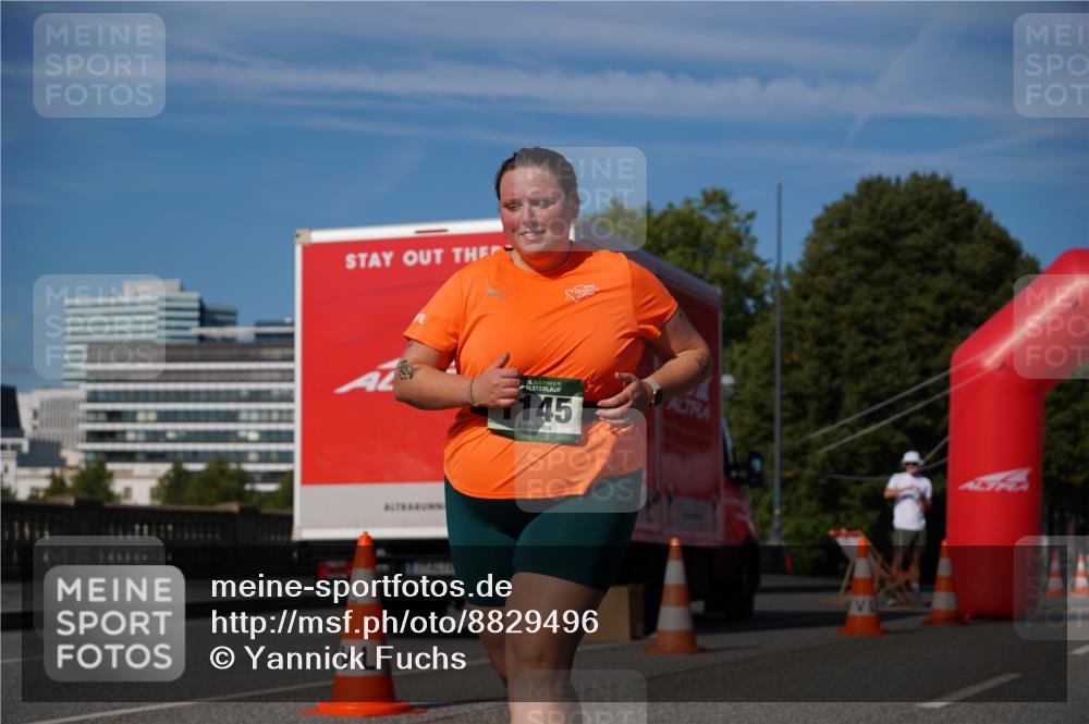 07.09.2025 - BARMER Alsterlauf Yannick Fuchs http://msf.ph/oto/8829496 07.09.2025 10:27:05 Laufen 36, 7145 meine-sportfotos.de