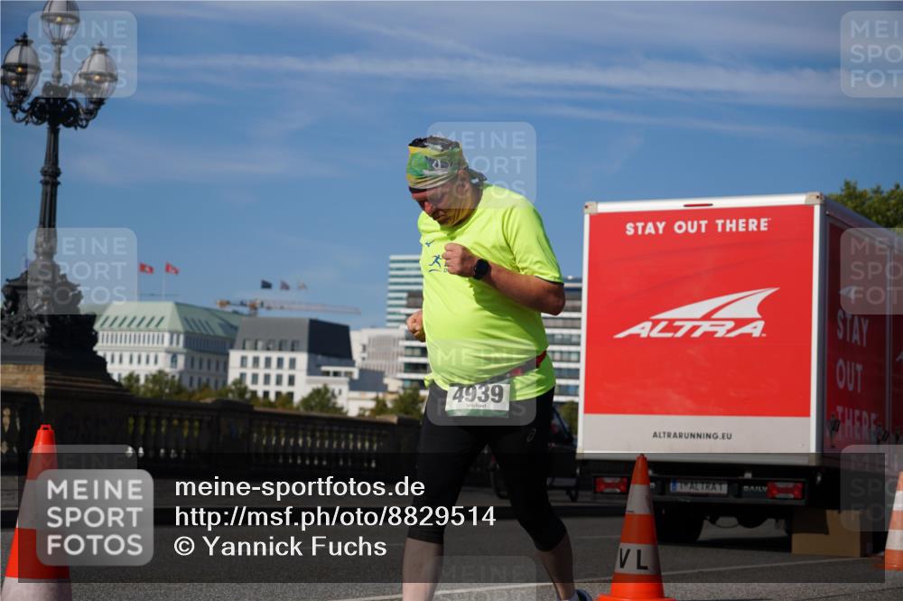 07.09.2025 - BARMER Alsterlauf Yannick Fuchs http://msf.ph/oto/8829514 07.09.2025 10:27:58 Laufen 927, 4939 meine-sportfotos.de