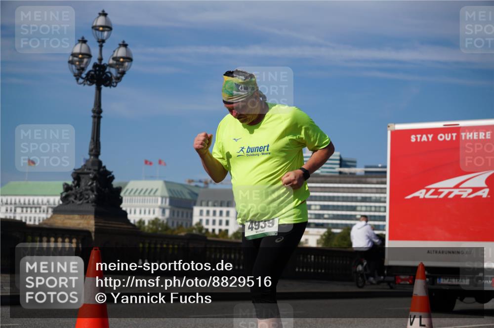 07.09.2025 - BARMER Alsterlauf Yannick Fuchs http://msf.ph/oto/8829516 07.09.2025 10:27:58 Laufen 4939 meine-sportfotos.de