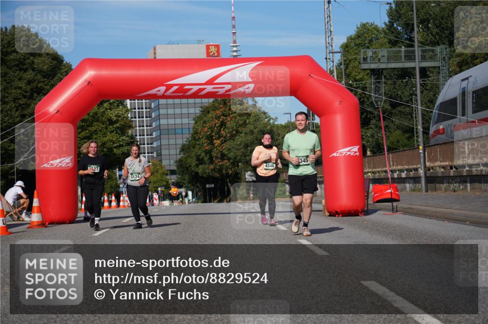 07.09.2025 - BARMER Alsterlauf Yannick Fuchs http://msf.ph/oto/8829524 07.09.2025 10:28:13 Laufen 345, 4346, 27, 5124 meine-sportfotos.de