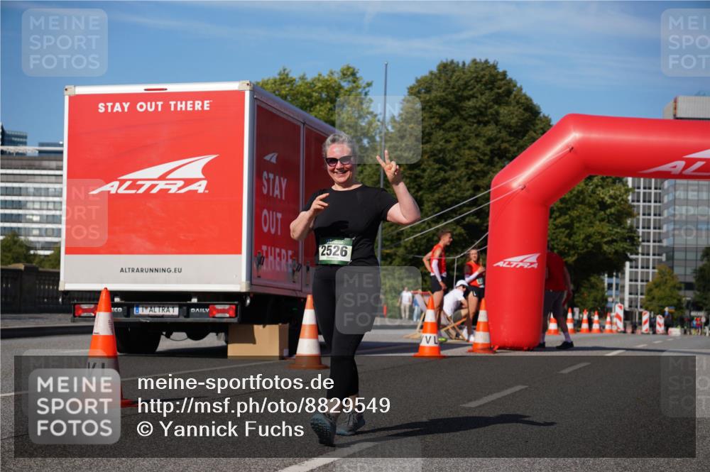 07.09.2025 - BARMER Alsterlauf Yannick Fuchs http://msf.ph/oto/8829549 07.09.2025 10:28:58 Laufen 2526 meine-sportfotos.de