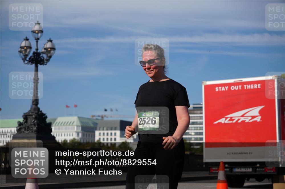 07.09.2025 - BARMER Alsterlauf Yannick Fuchs http://msf.ph/oto/8829554 07.09.2025 10:29:00 Laufen 36, 2526 meine-sportfotos.de
